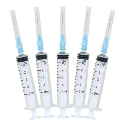 Устранимые шприцы 5ml и иглы для медицинского использования